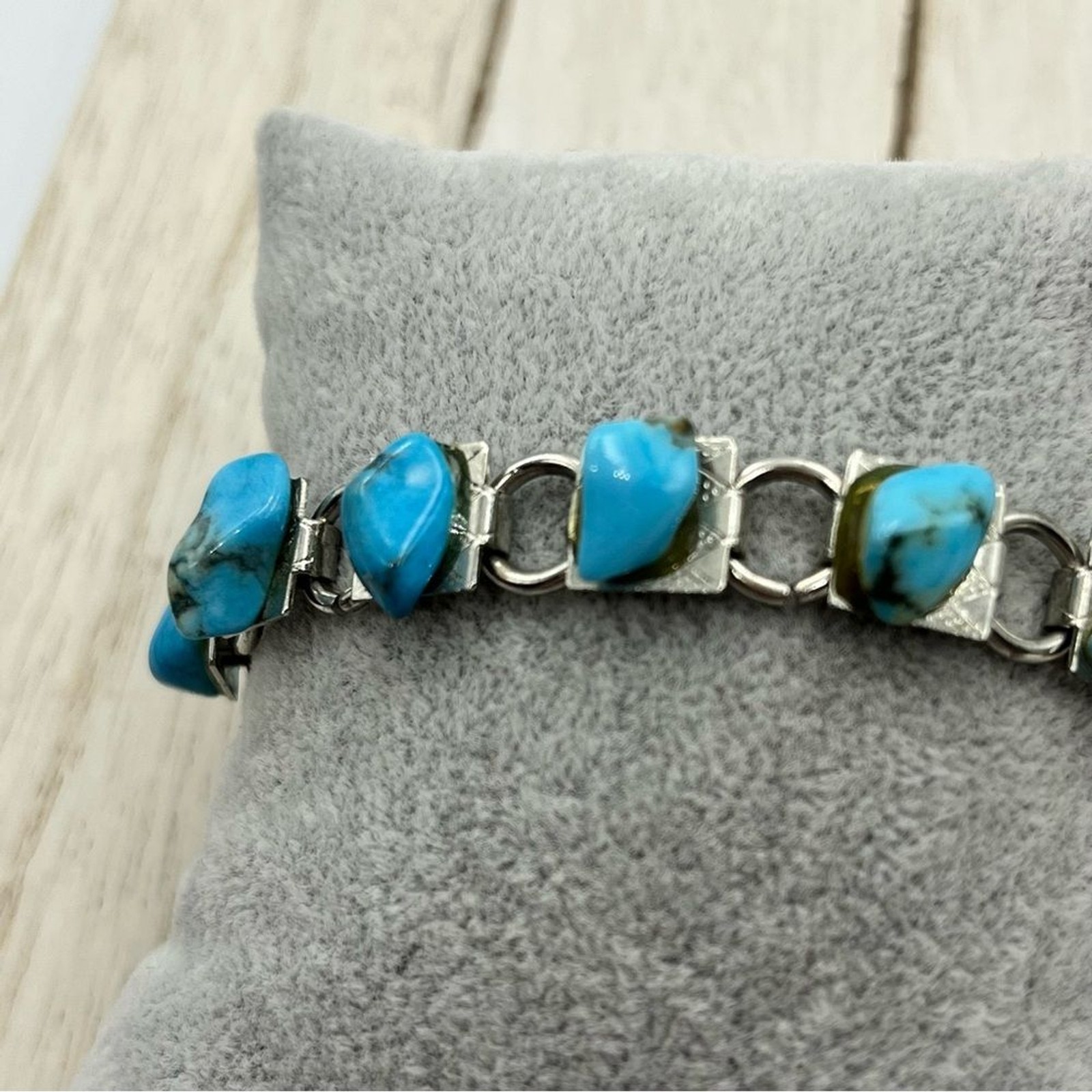 Vintage Turquoise Stone chain link Silver Bracelet