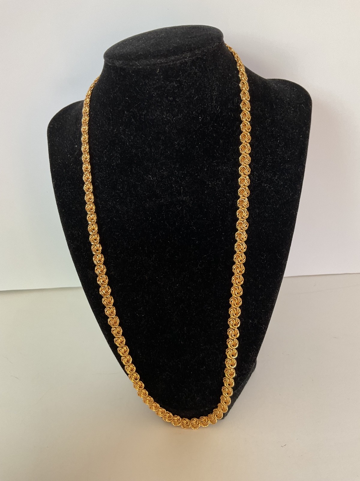 Lot of 6 vintage costume jewelry pieces in red/gold tone shades