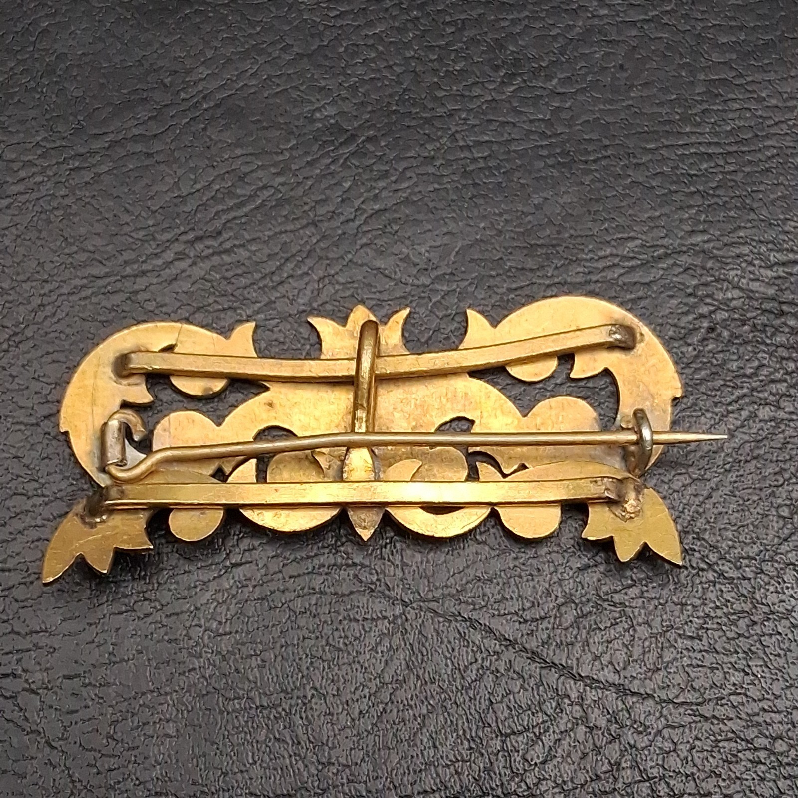 Vintage/Antique Victorian Style Hand Carved C Clasp Brooch Brass. 18.025