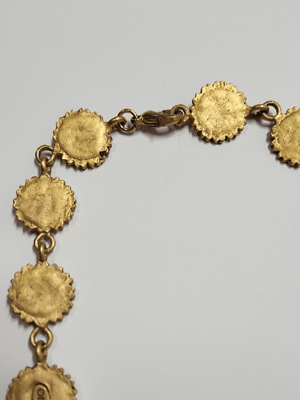 Matte Gold Tone Flower Link Necklace – Women Jewelry Vintage Signed EH