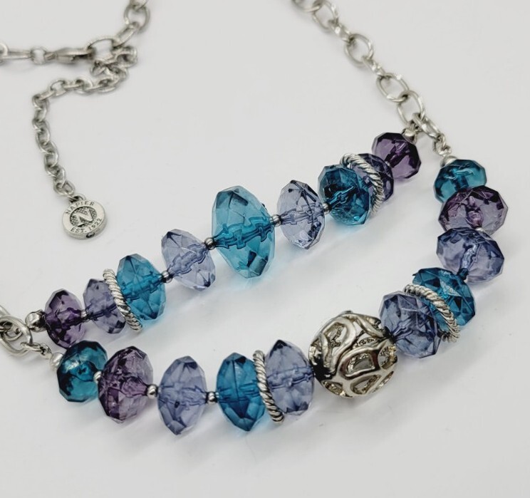 Napier Silver tone Necklace Multicolored Blue Lucite Beads Vintage 21 in