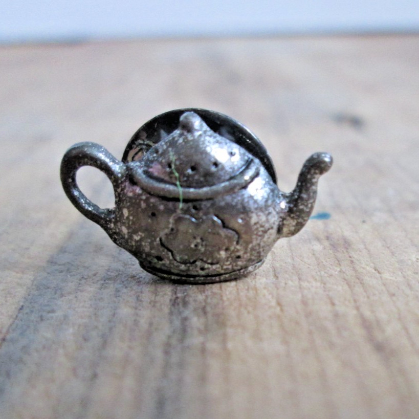 Pewter Silver Tone Teapot Lapel Pin Tie Tac Flower Front Scarf Granny Pot