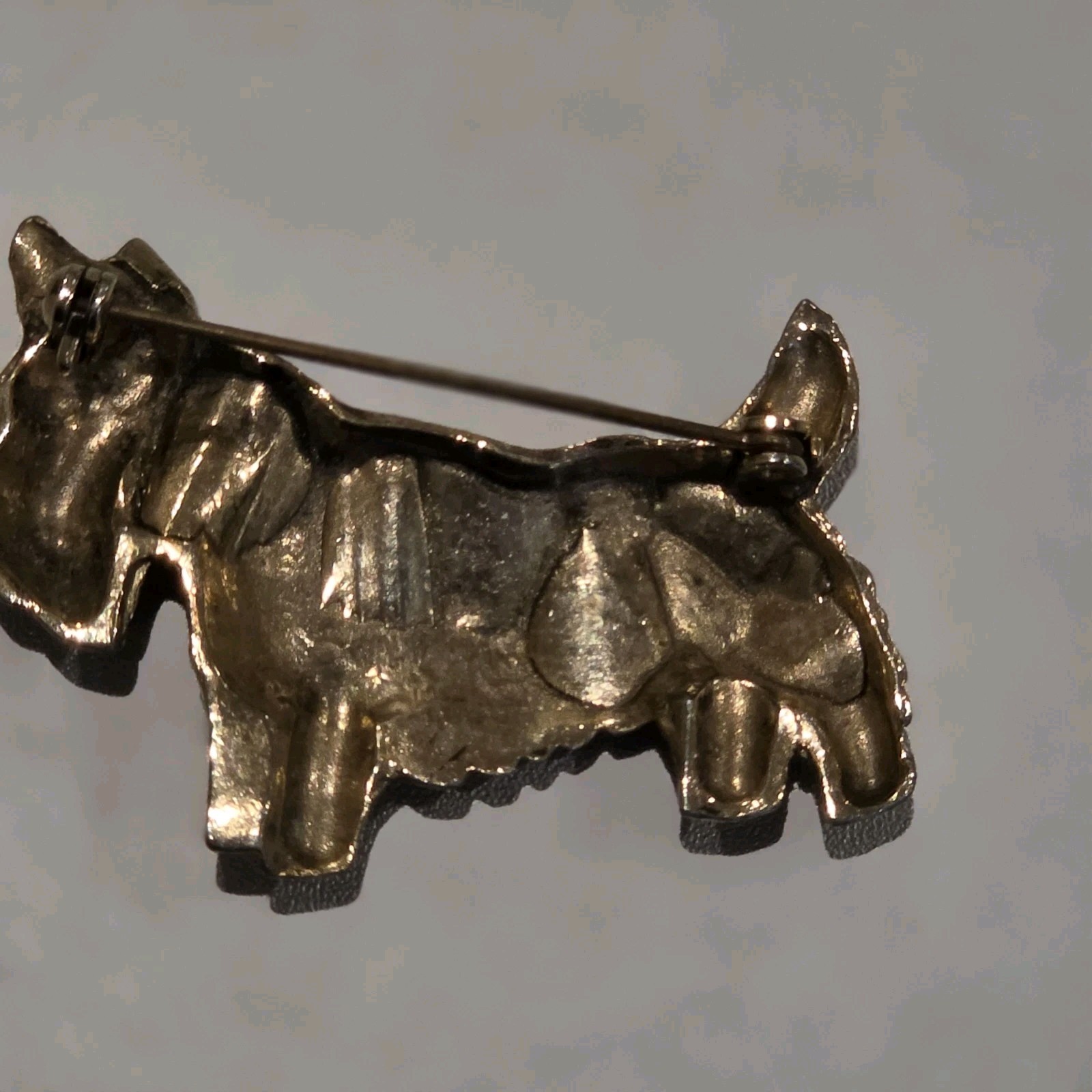 Mid Century Gold Tone Metal Dog Brooch Pin Detailed Shaggy Fur Figural