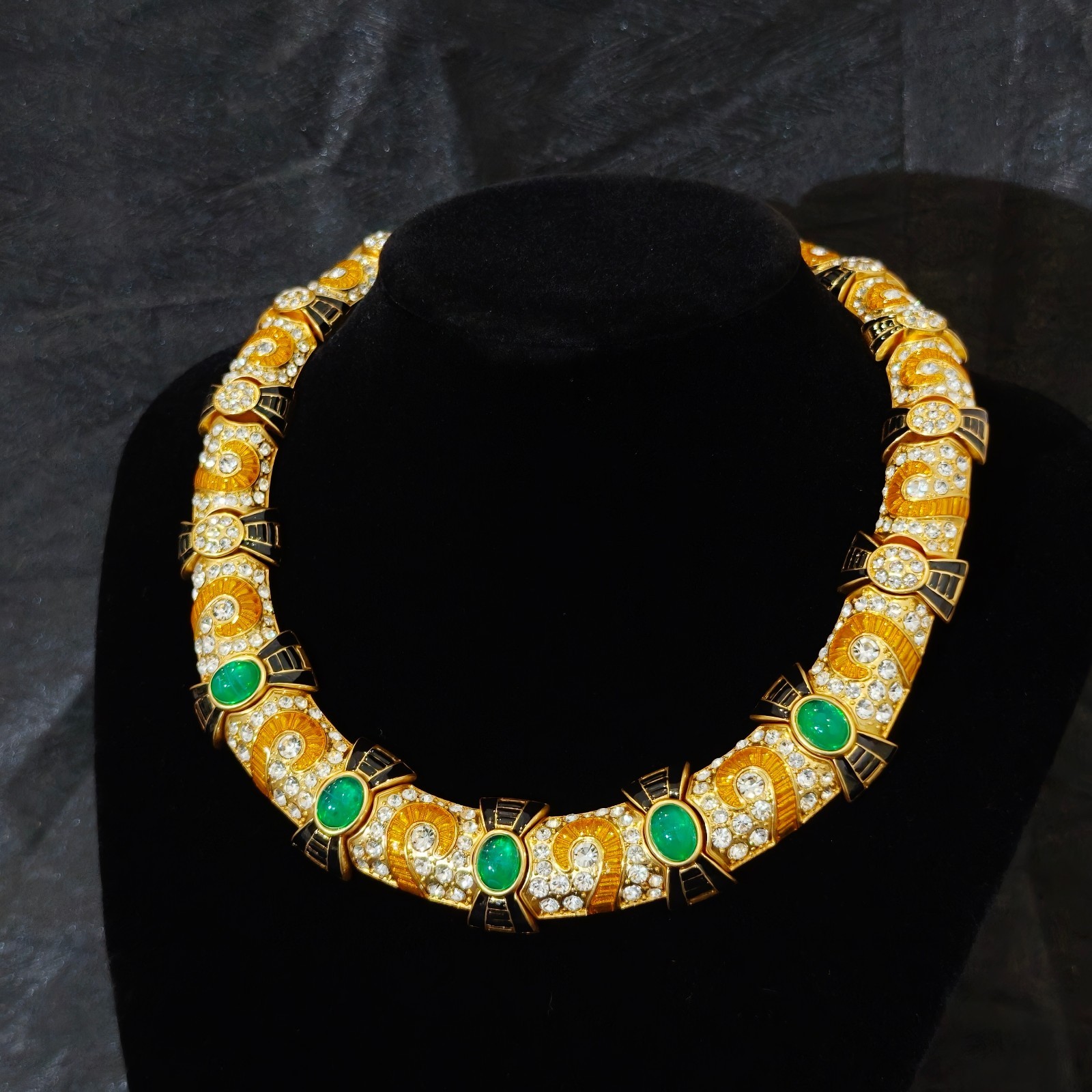 Vintage SAVAR.E Green Cabochon & Crystal Enamel Necklace & Earrings Set