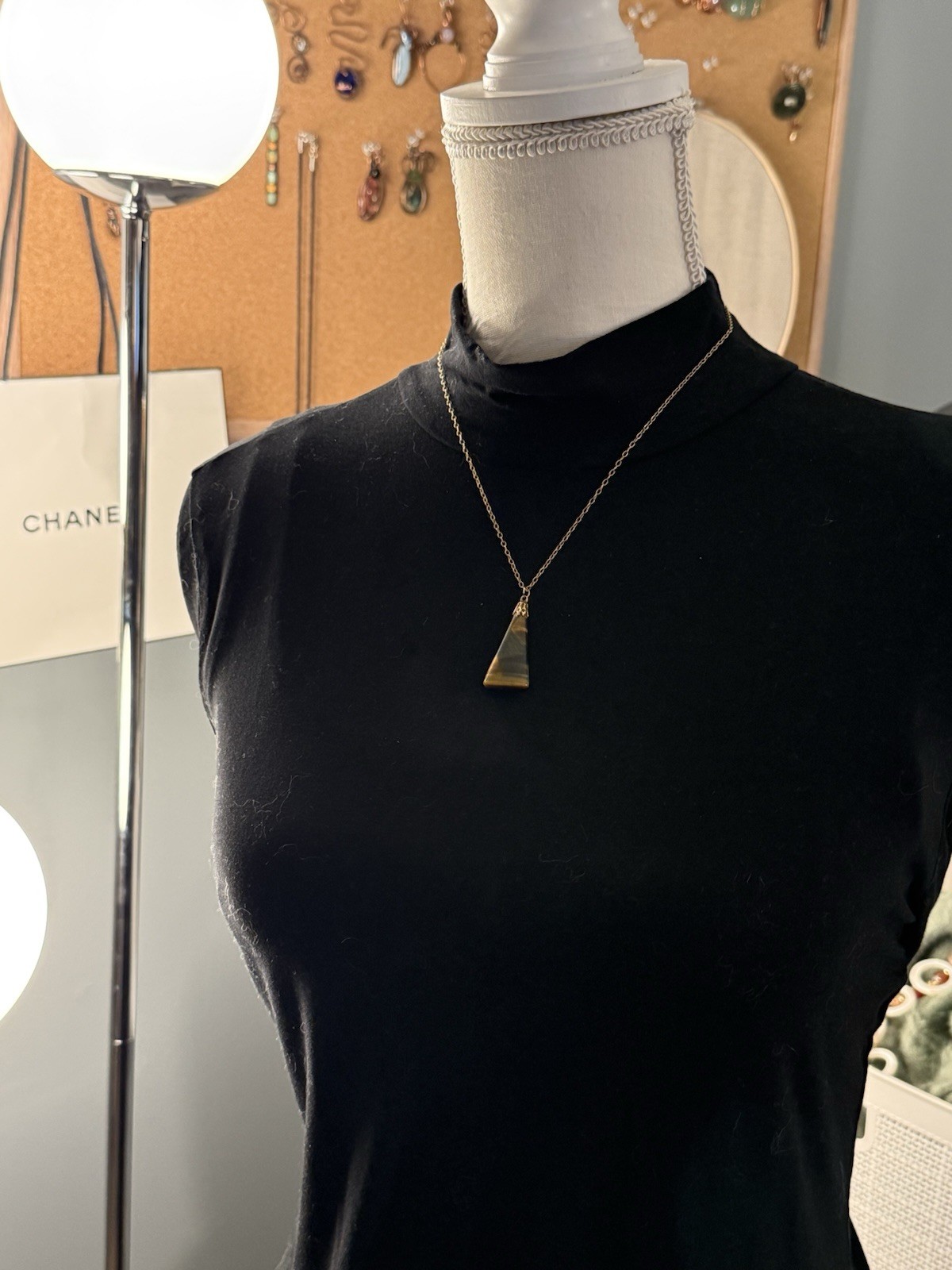 Vintage Tiger’s Eye Necklace & Clip Earrings Set – Gold Tone