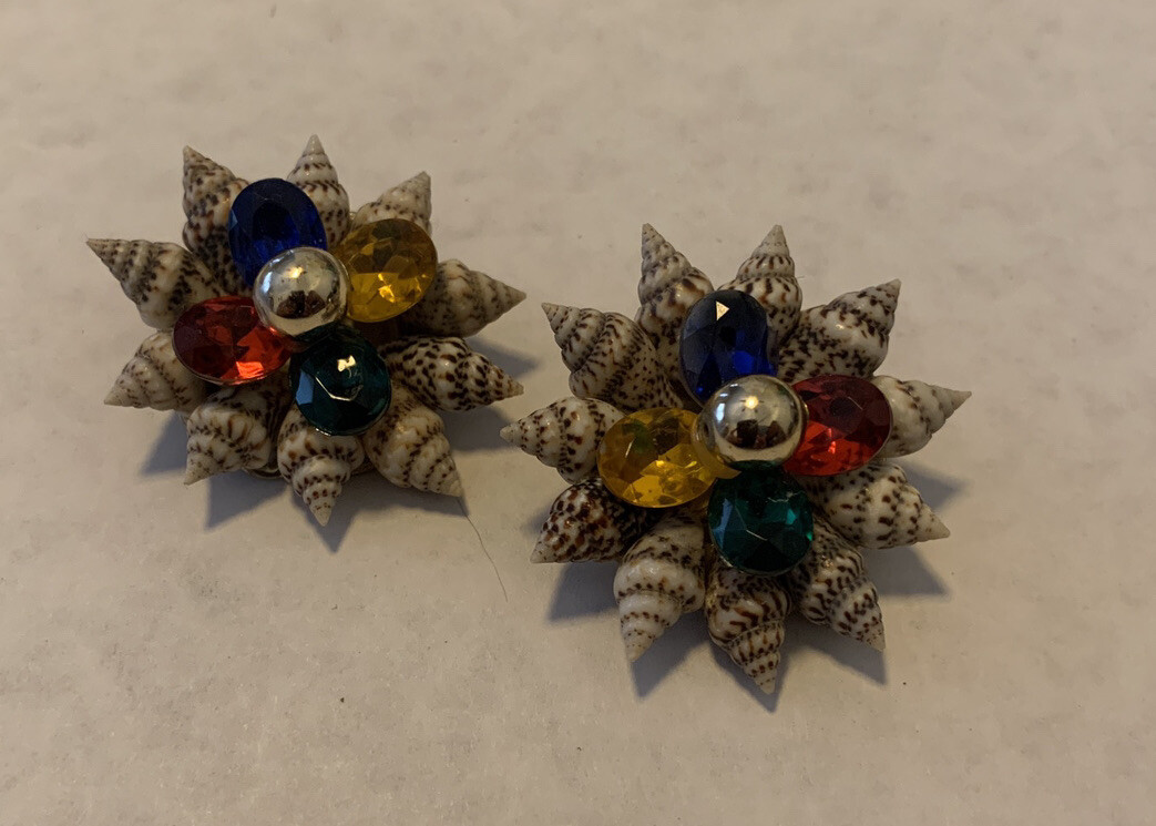 Vintage SHELL Multicolor Rhinestone Cluster Starburst Art Earrings Beach Clip