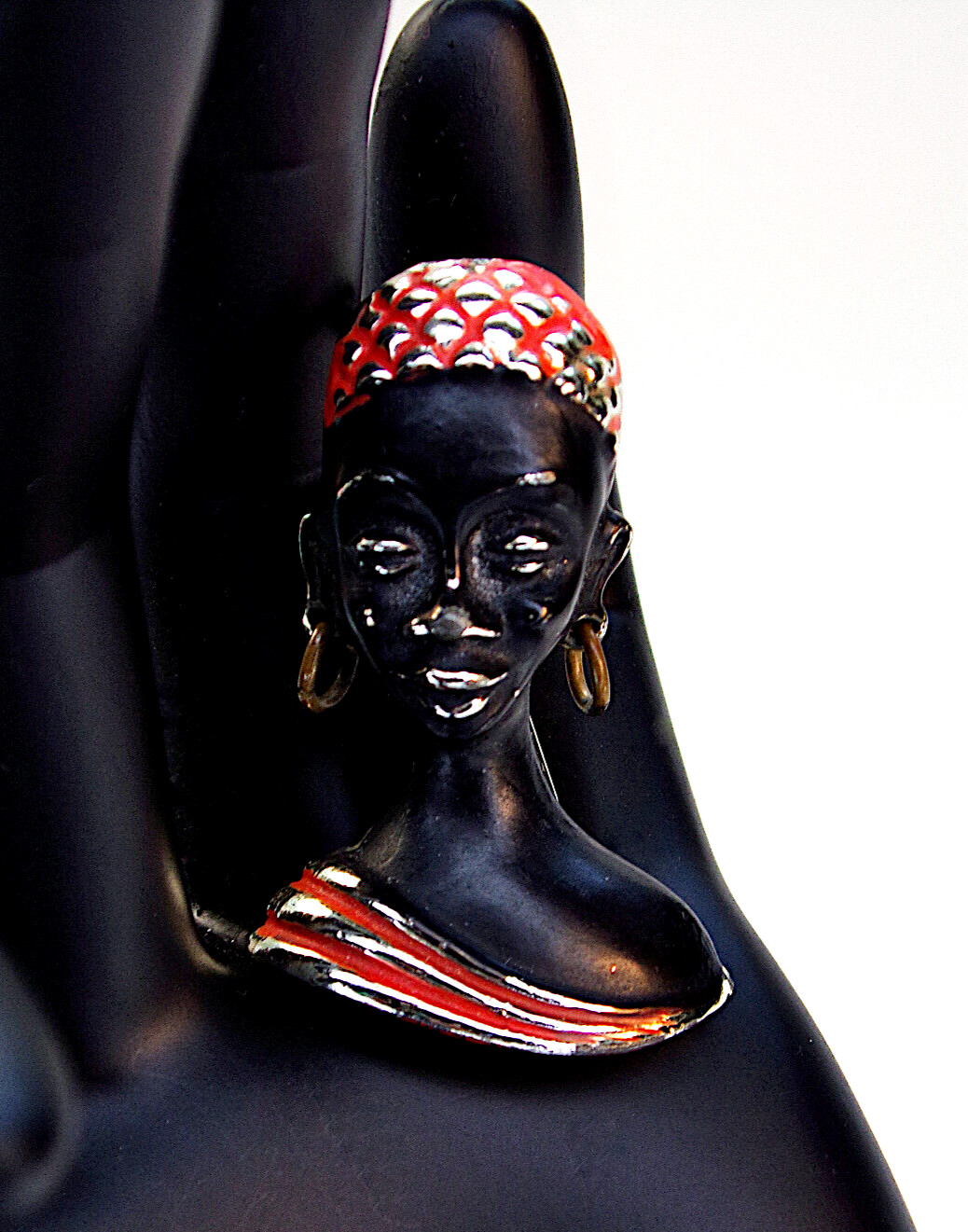 Vintage African Lady Brooch – Ethnic Pin Design, Unique Jewelry