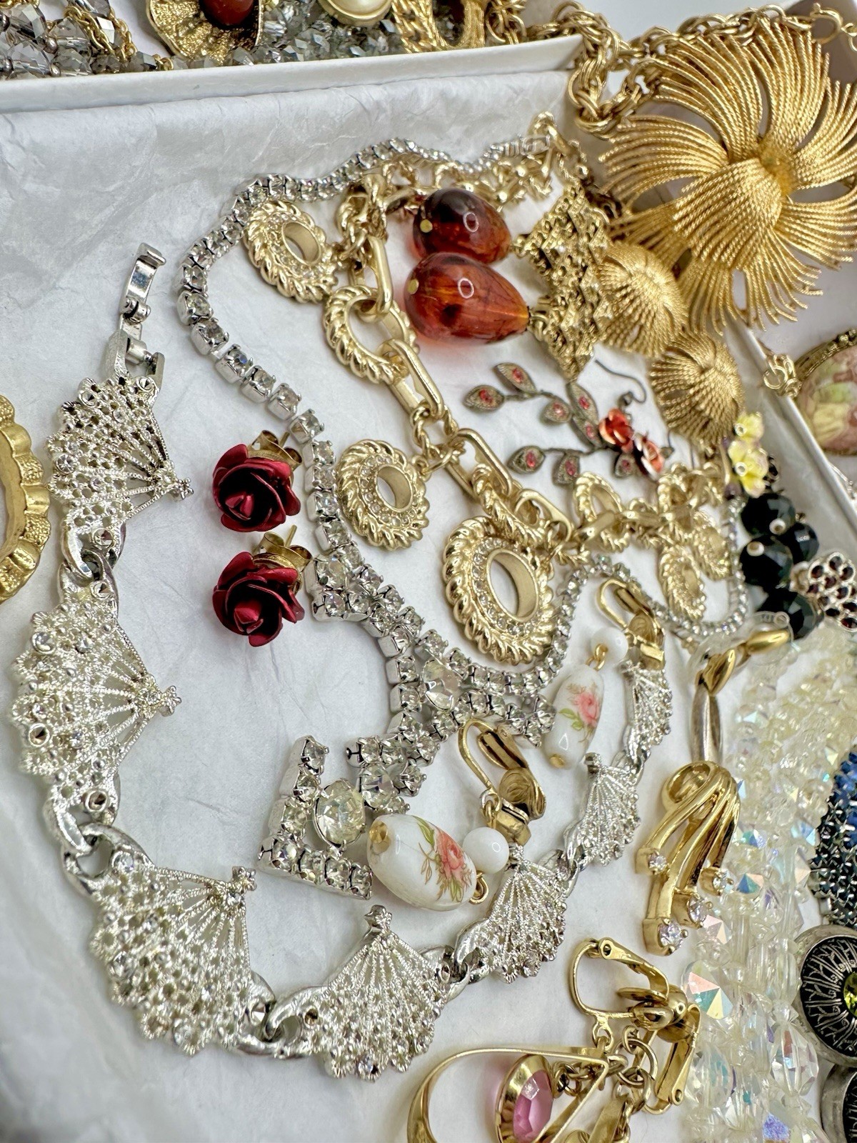 Antique VTG Estate Jewelry Gold Tone Monet Avon Crystal Romantic Sparkle Read