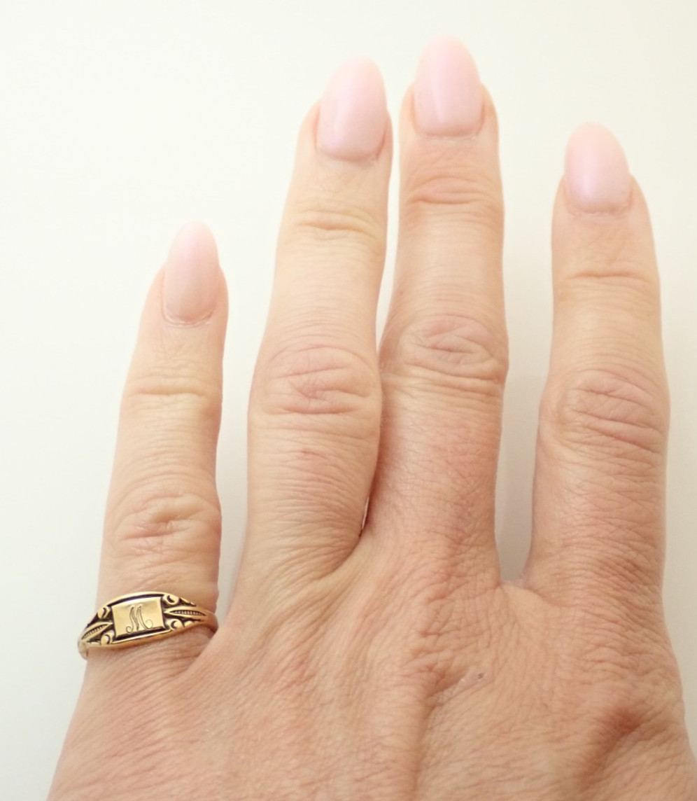 Vintage 10k Gold Filled Signet Initial Letter “M” Pinky Band Ring Sz 5.75