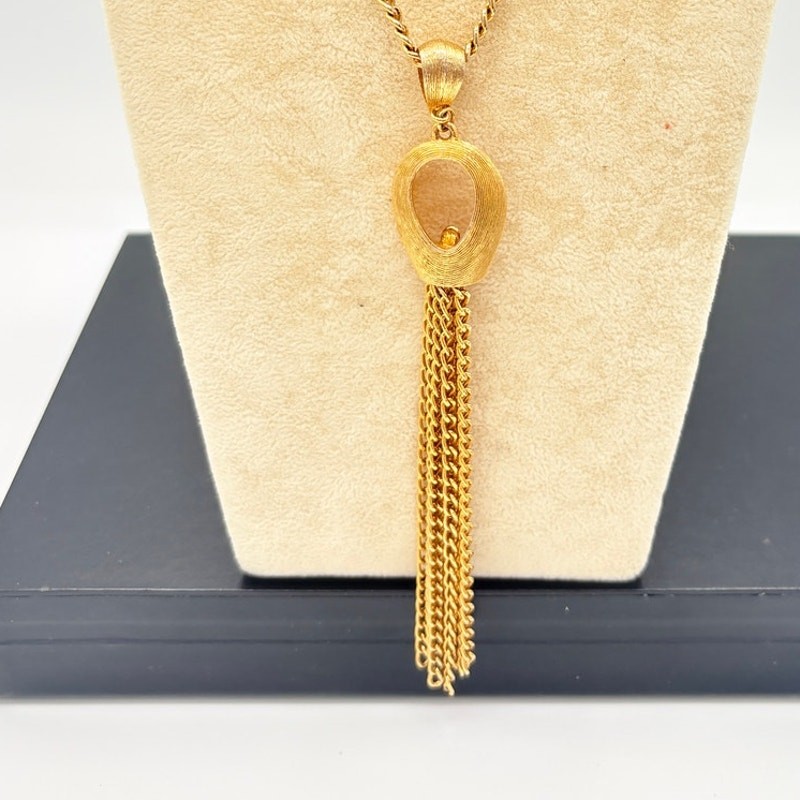 Vintage Gold‑Tone Tassel Necklace Oval Stations 1990s Fashion Jewelry