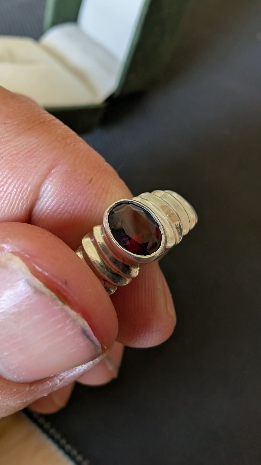 Vintage Silver Unlimited SU 925 Sterling Silver Ribbed Shrimp Ring, Oval Garnet