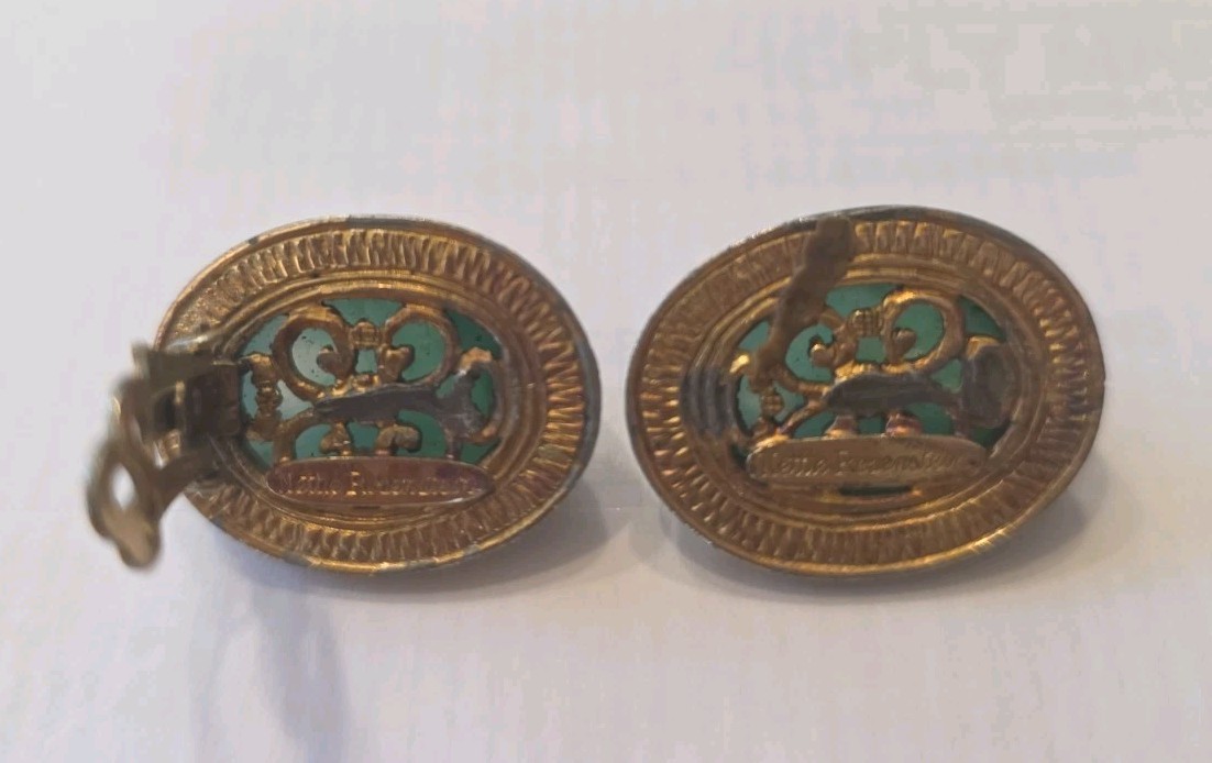 Nettie Rosenstein Clip On Earrings Faux Jade Cabochons 1 Missing The Clip on