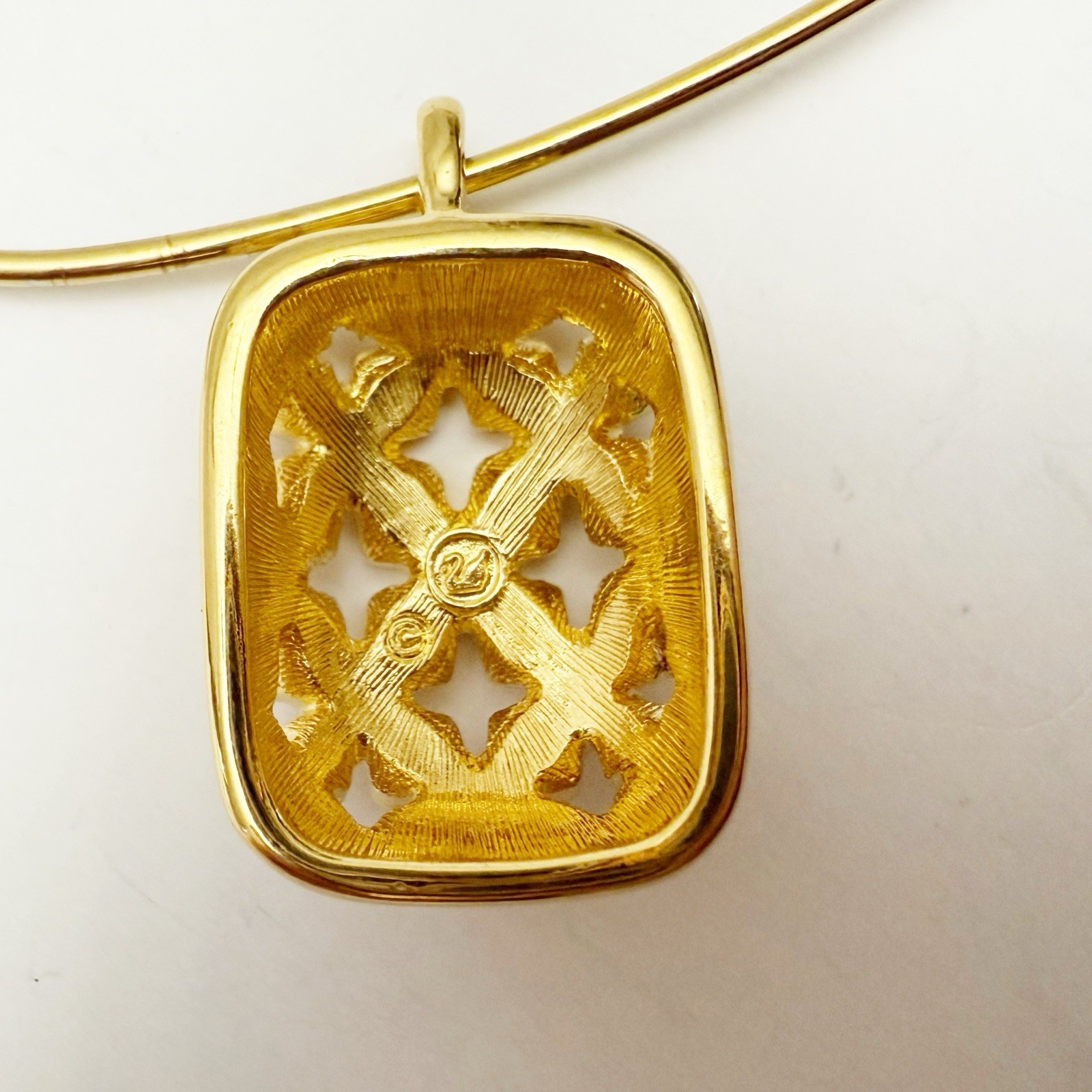 Vintage Swarovski Clear Crystal Star Cross Pendant Wire Choker Goldtone Necklace