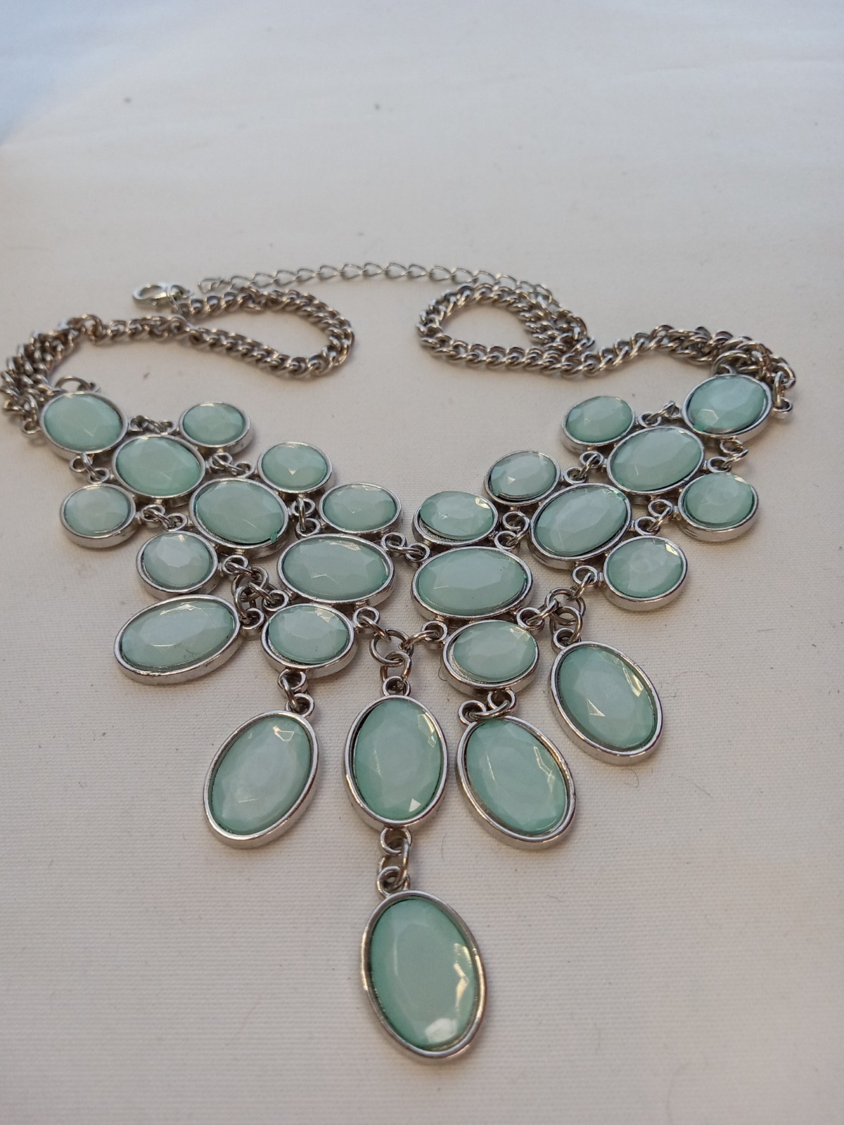 Style: Statement bib necklace / drop fringe collar necklace