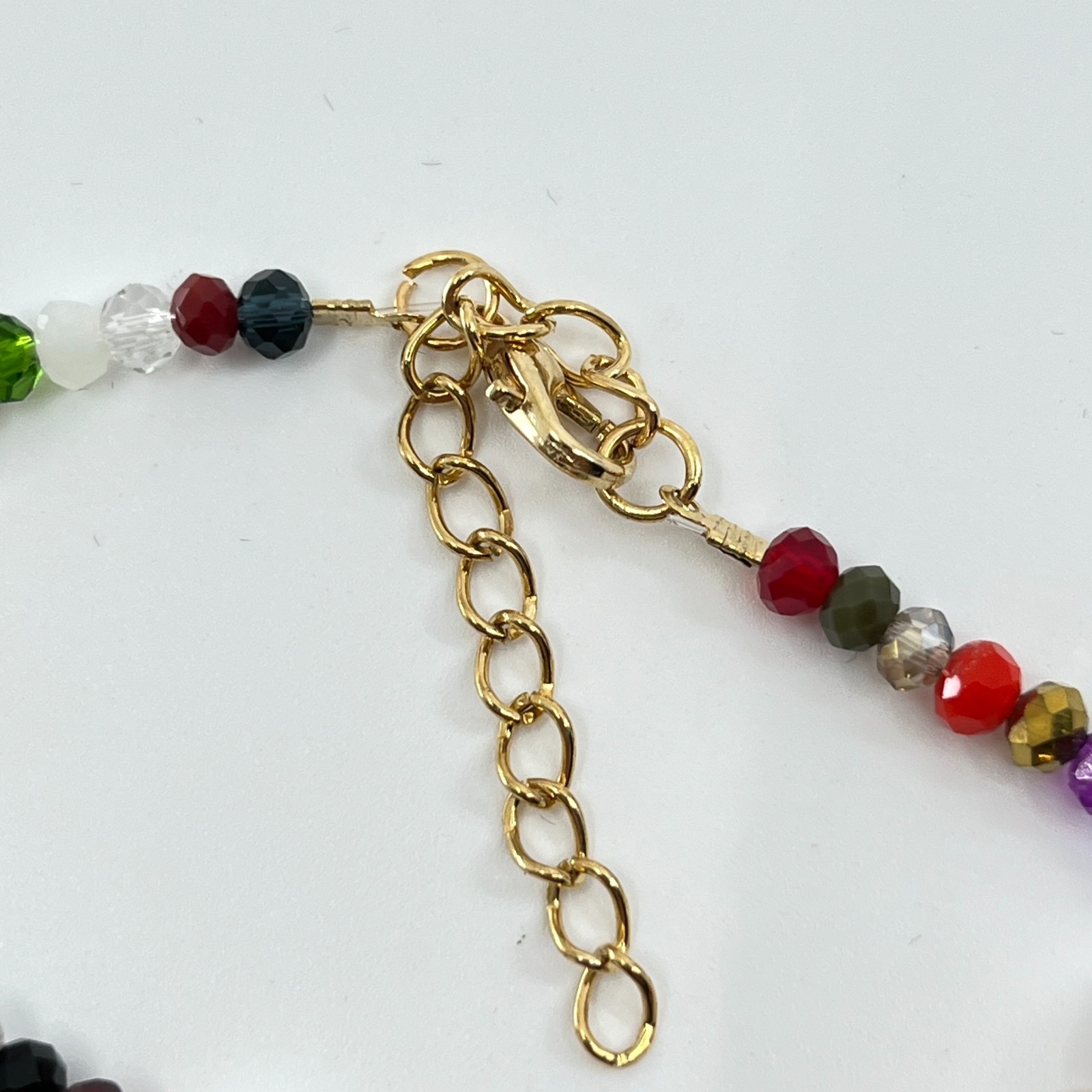 Vintage Retro Multi-Color Glass Bead Bracelet Gold Daisy Charm Pearl Accents