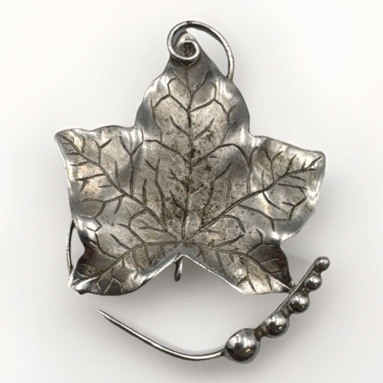 Sterling Silver 925 Leaf Design Vintage 47.29mm Brooch 6.4g