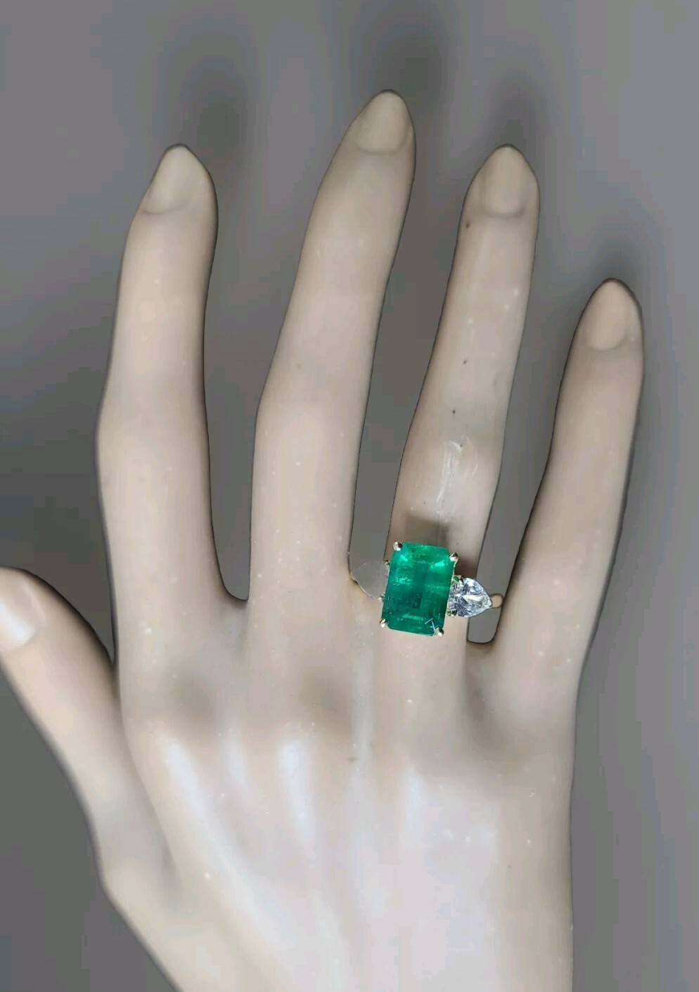 14k Yellow Engagement Ring 4.37ct. Natural Green Emerald Rectangular Shape