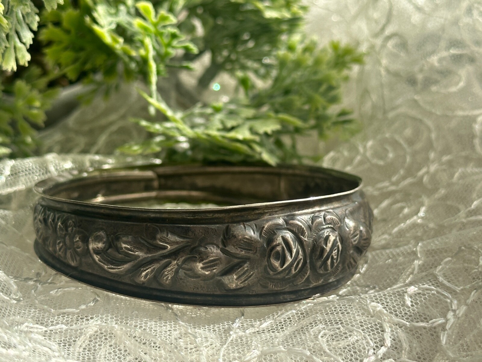Vintage 900 sterling silver floral bracelet elegant European women’s jewelry