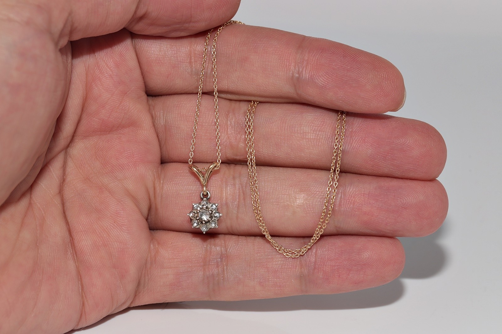 Antique Circa 1900s 18k Gold Top Silver Natural Rose Cut Diamond Necklace