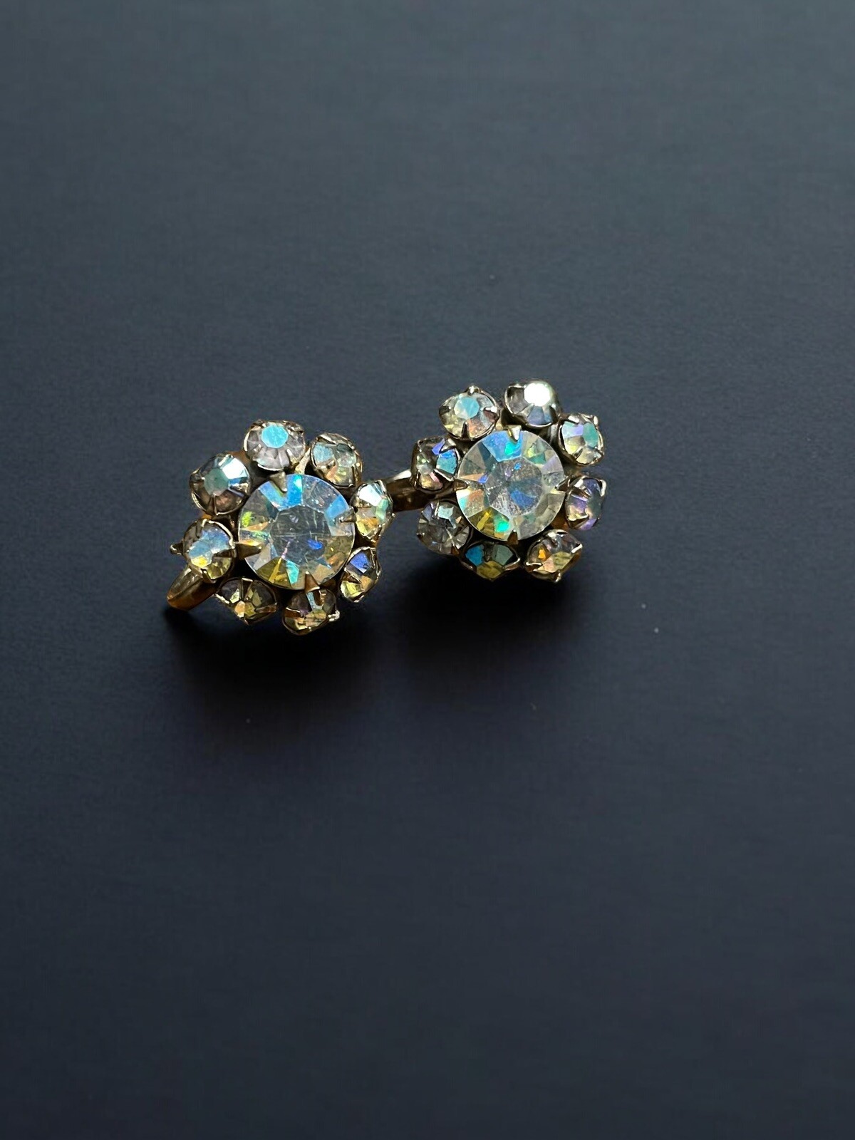 Vintage Aurora Borealis Rhinestone Flower Screw Back Earrings Iridescent Crystal