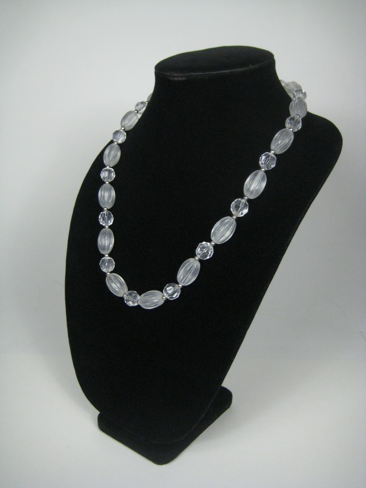 Colorless White Beaded Necklace Strand 25 in VTG 80s 70s Silvertone Facet Women