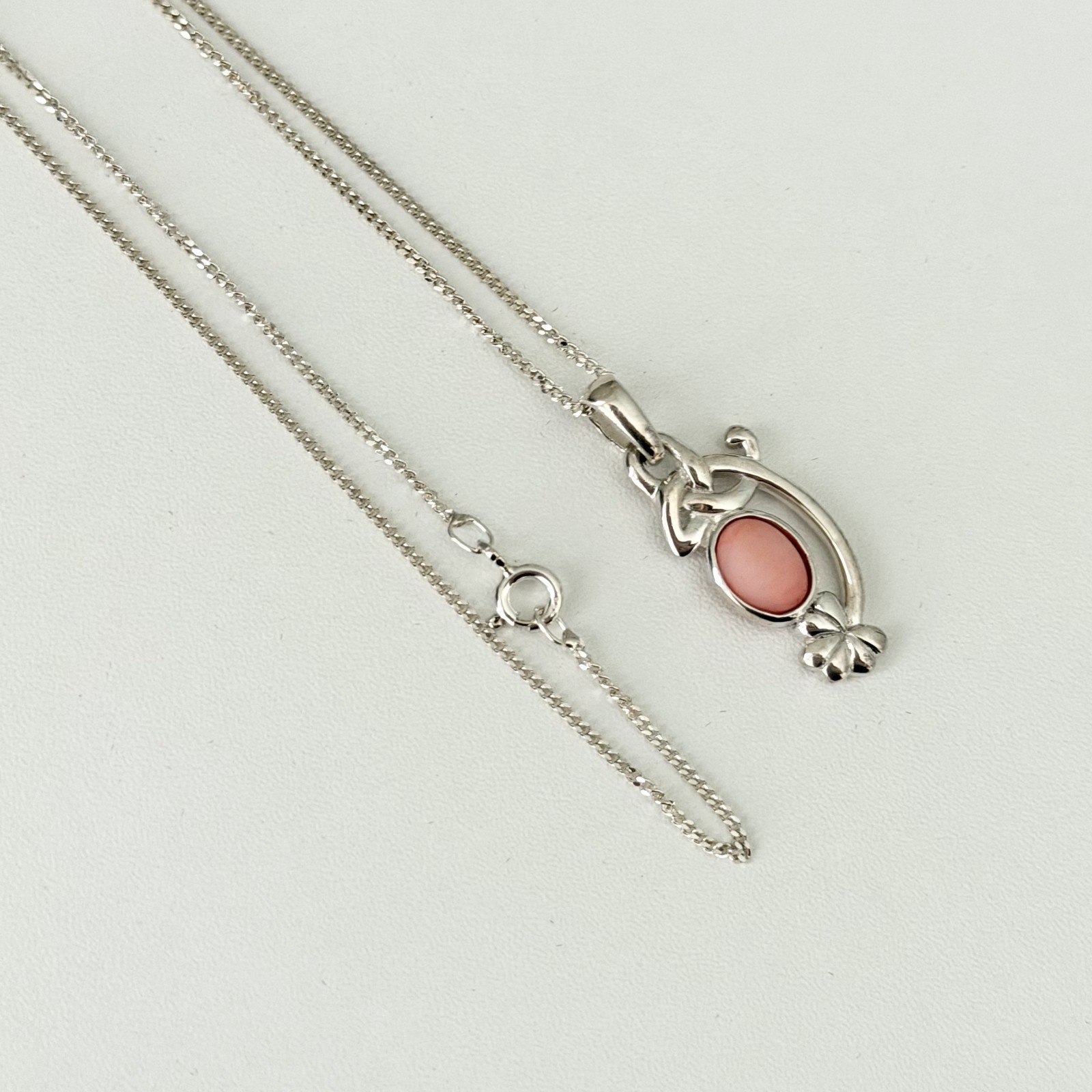 925 Sterling Silver Ireland Signed Pink Opal Shamrock Flower Necklace 18″