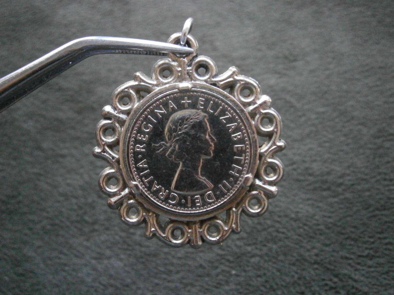 Queen Elizabeth II Vtg Shiny Sixpence Coin in Ornate Silvertone Mount 6.2g