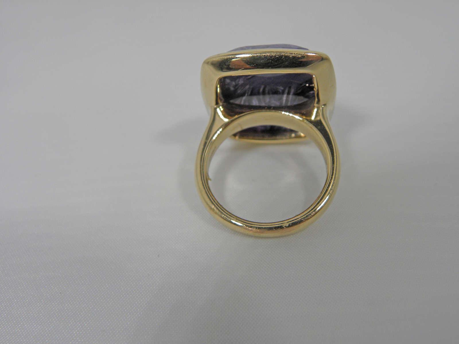 ESTATE 14K Purple Agate or Sugulite Stone Ring. RARE.