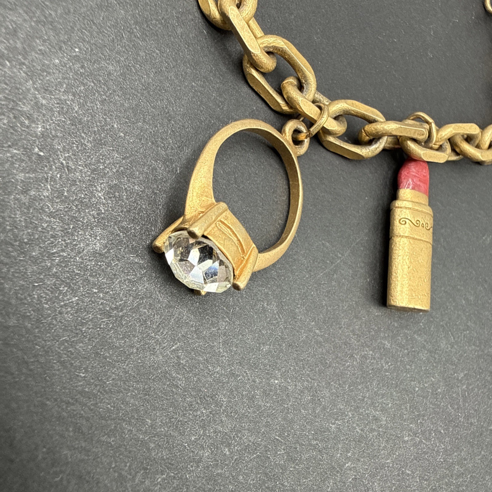 Avon Signed Vintage Charm Bracelet Gold Tone 6.5” C31