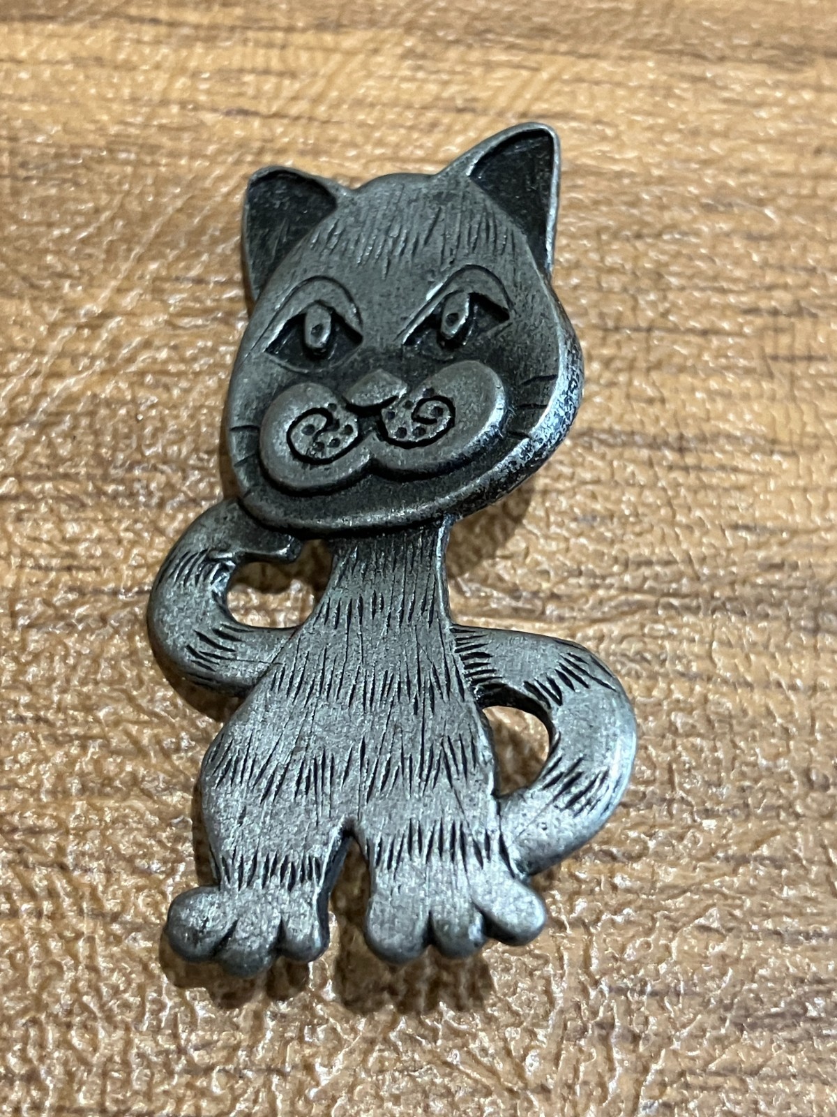 Lot of 3 Vintage 1970s Metzke Pewter Pins/Brooches: Cat/Lion/Smiling Sun Face