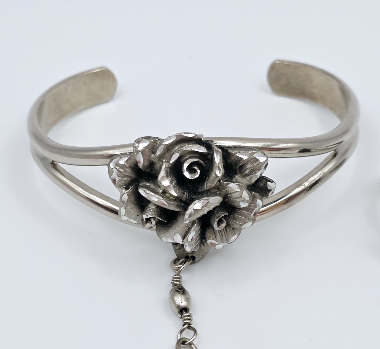 Vtg EJC Silver Tone Rose Floral Slave Bracelet Chain Ring Set Hand Harness Cuff