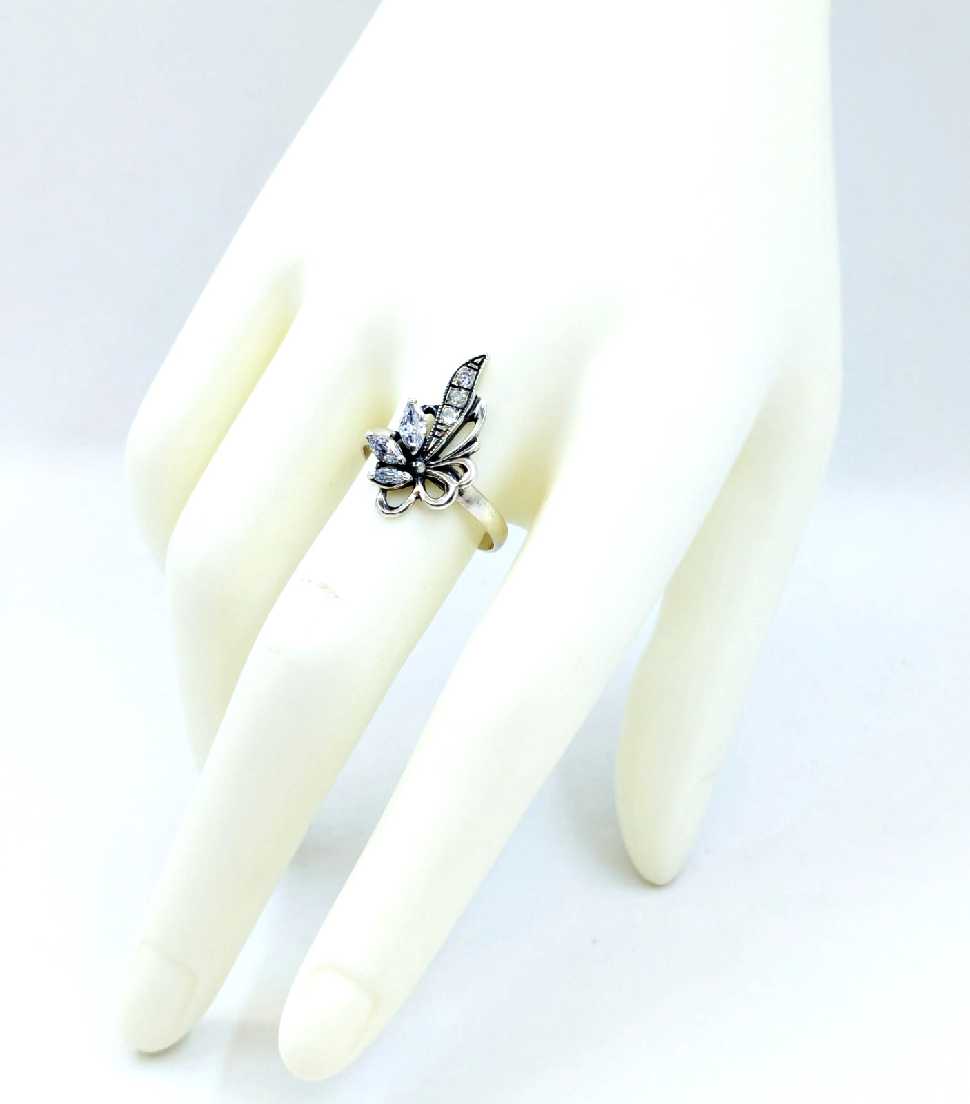 Vintage Luxury RING Silver 925 with Bright Stones-size: 9.5US(19.5mm) Ukraine#79