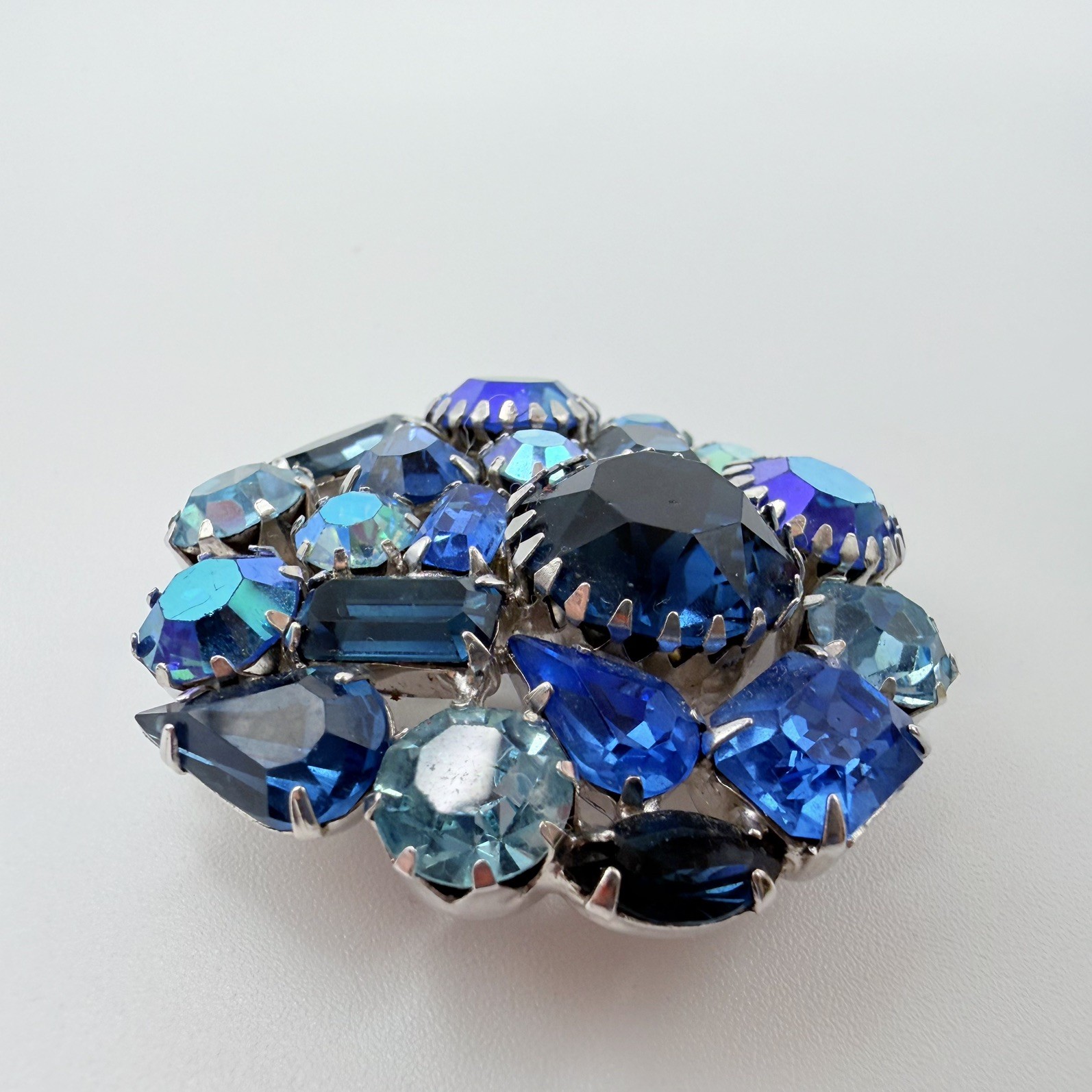 Signed Weiss Blue Aurora Borealis Rhinestones Brooch Pin Embellished Prong Set