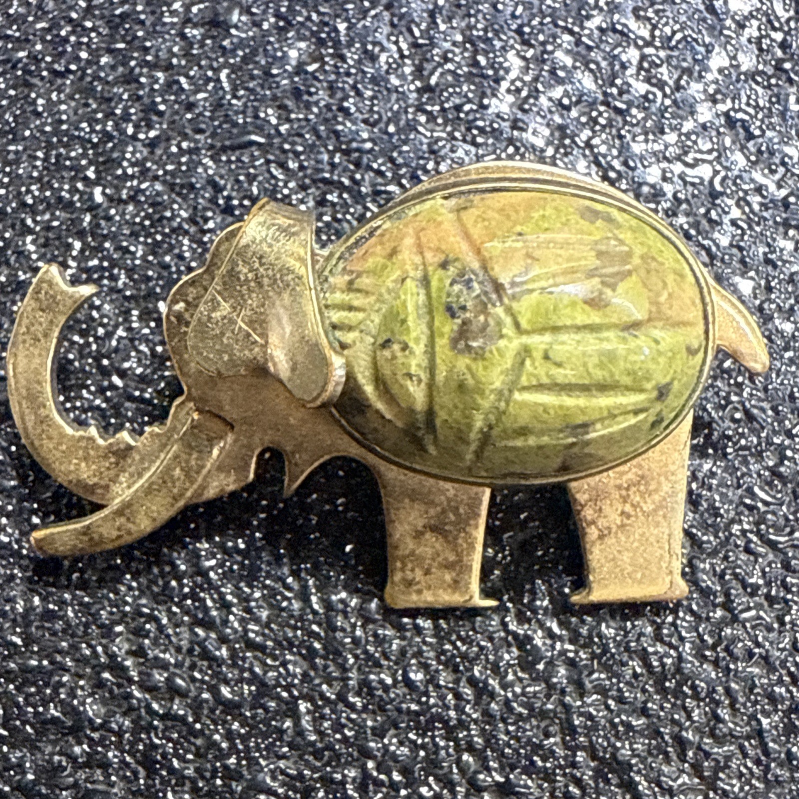 Vintage W.E. Richards WRE Tiger Eye Scarab Elephant Brooch 12k GF