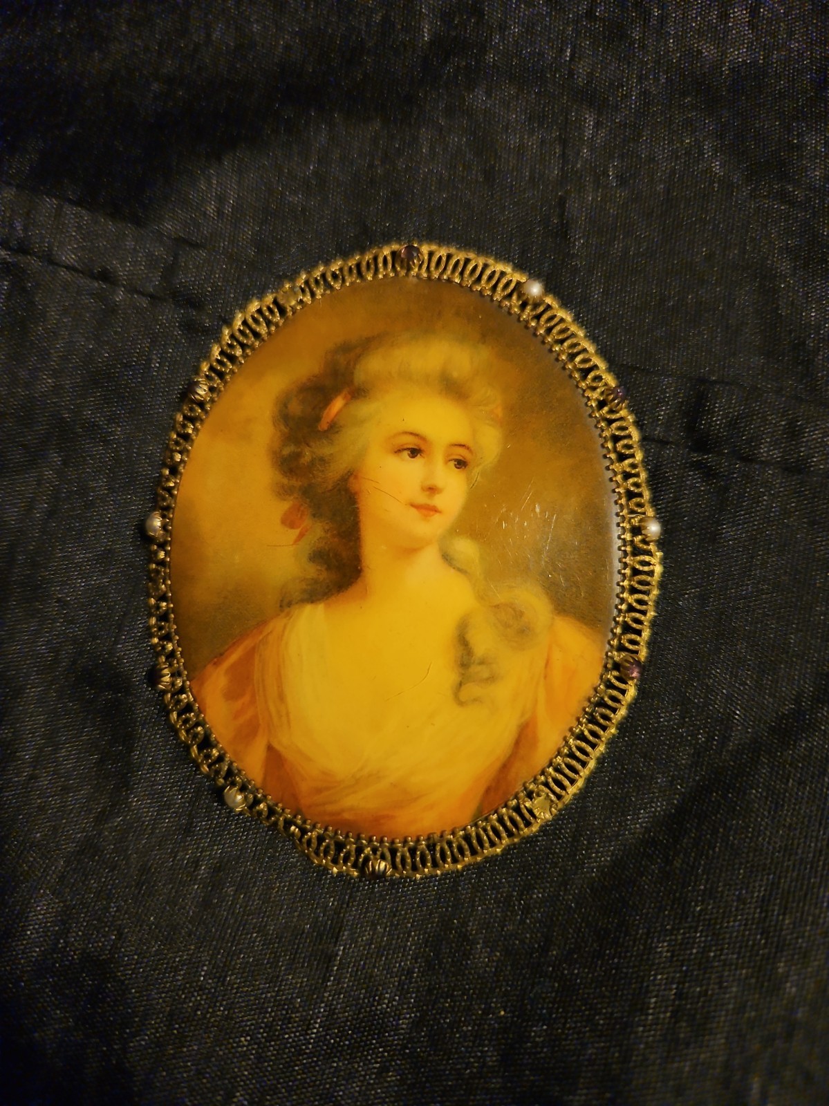 Vintage Portrait Brooch Pin Gold Tone Metal 3″ With Stones