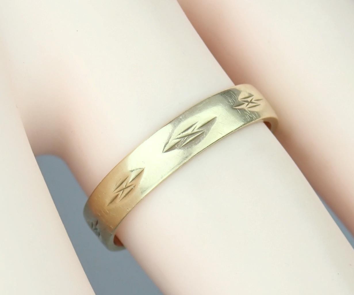 Super Vintage 1980s Solid 9K Gold 3.6mm Diamond Cross Wedding Band Ring 1984 6.5