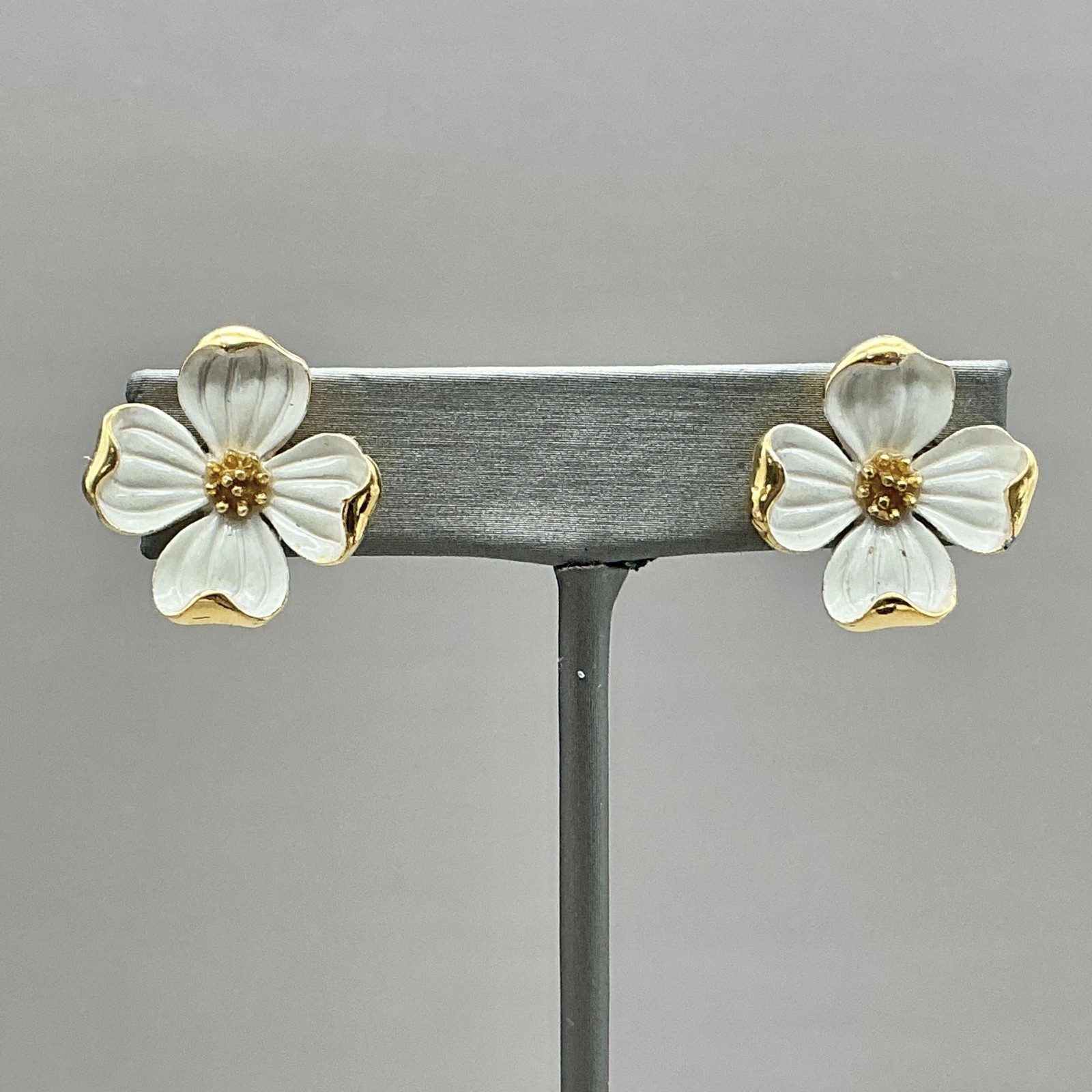 Vintage Trifari Earrings White Enamel Flower Clip On Gold Tone Signed Studs