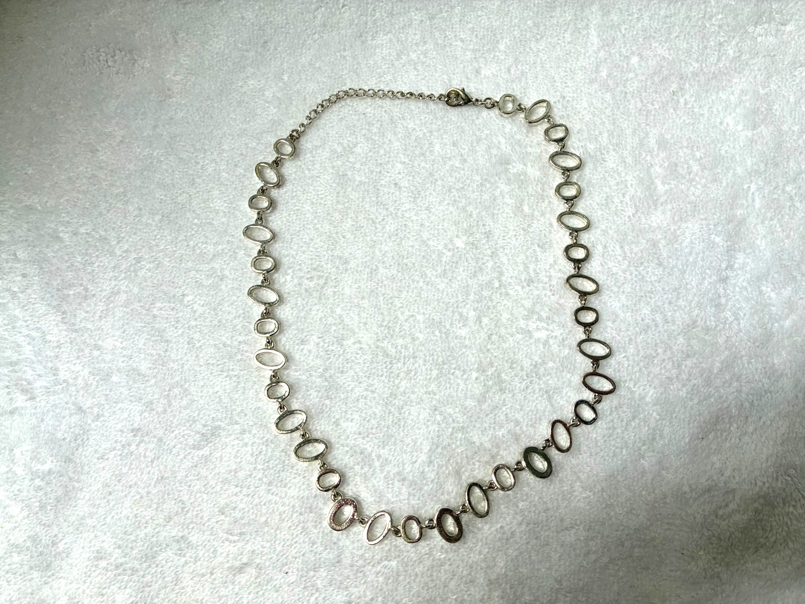 Premier Designs Silver Metal Ovals Necklace W/Rhinestones 16″ to 19″