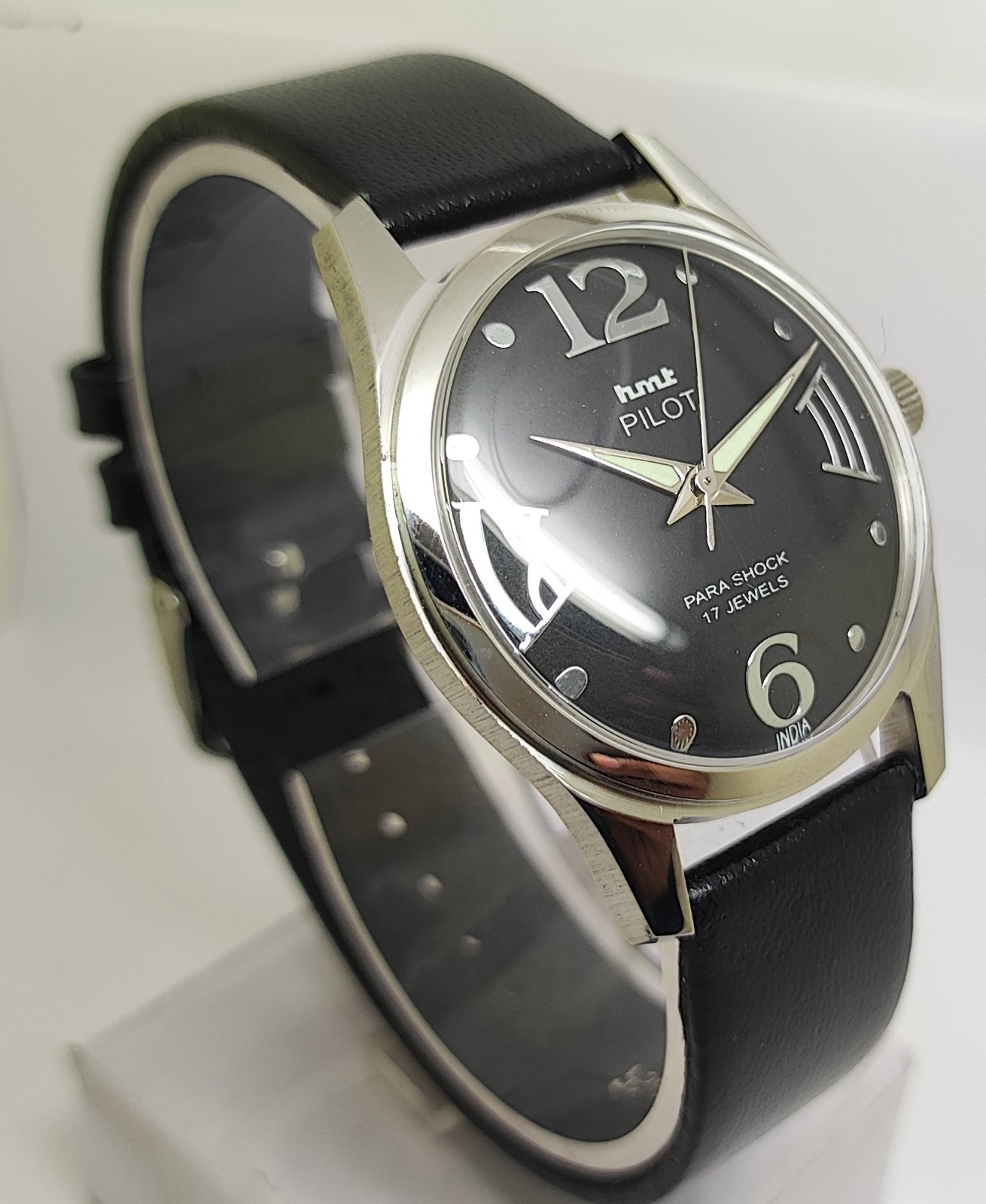 Vintage Hmt Pilot Black Dial 17 Jewels Para Shock Mechanical hand winding Watch
