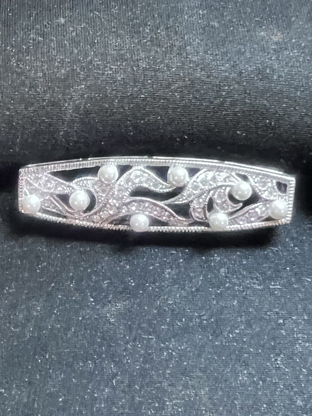 Silver Tone Rectangule Faux Pearls Brooche