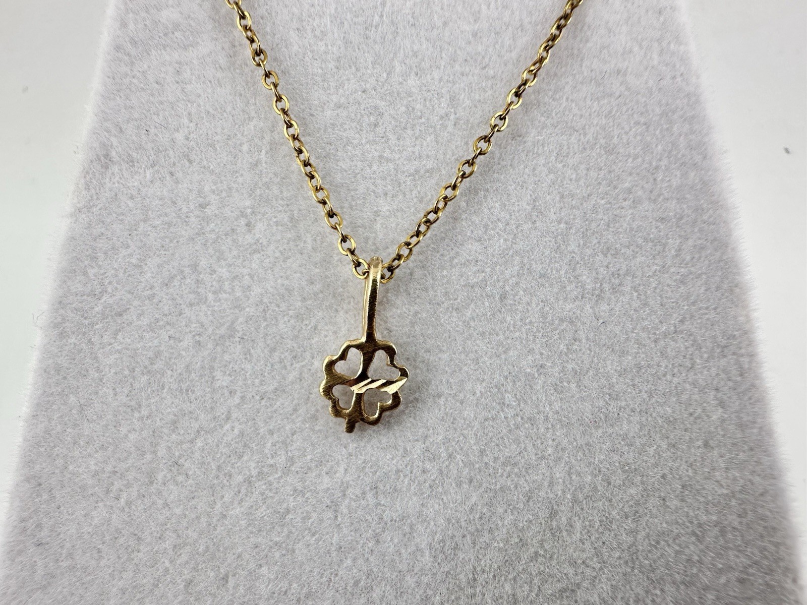 VTG 14k Yellow Gold Solid 4 Leaf Clover Heart Charm Pendant Signed Tiny Read