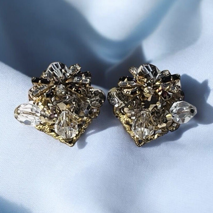 Vintage 1” Clip On Beaded Glass Earrings – Brown Clear – Gold Filigree – c1950s