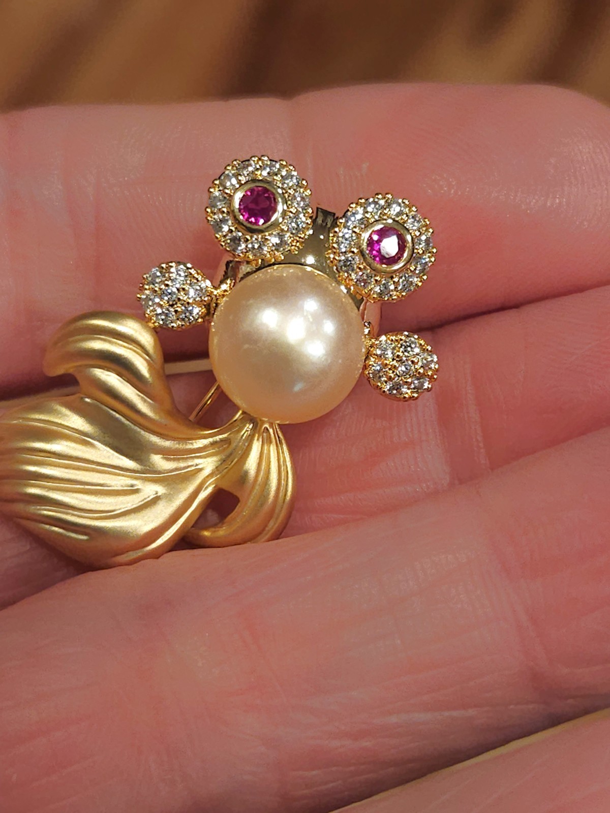 Freshwater Pearl Koi Goldfish Brooch Pin Mothers Day Gift DAZZLING!
