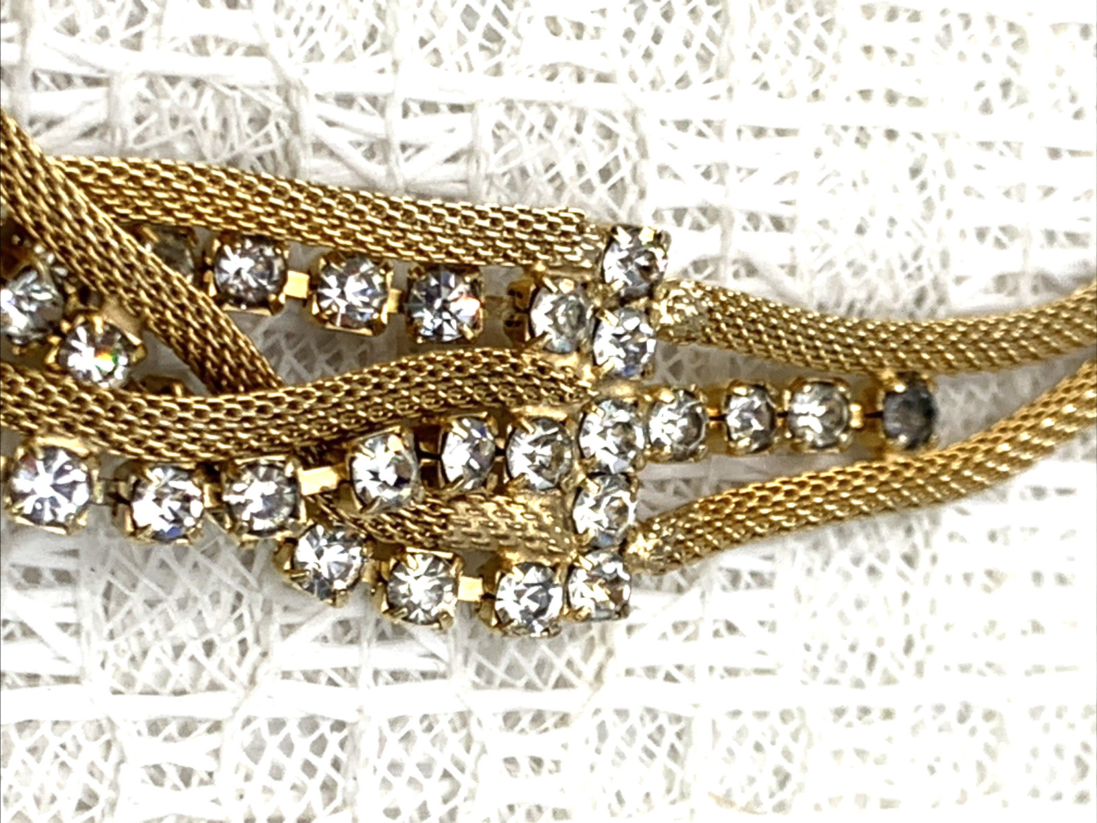 BRAIDED Goldtone Mesh & Clear Rhinestone 15″ Necklace & 1-1/4 x 1″ Clip Earrings