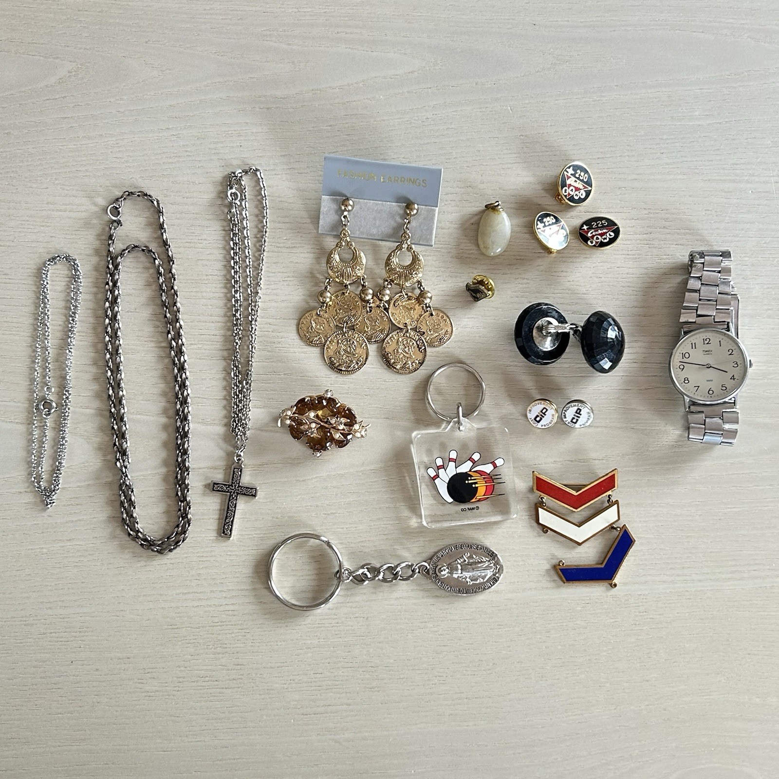 Vintage Jewelry Mixed Lot Earrings Necklaces Keychain Pin Gold Tone Silver AS IS