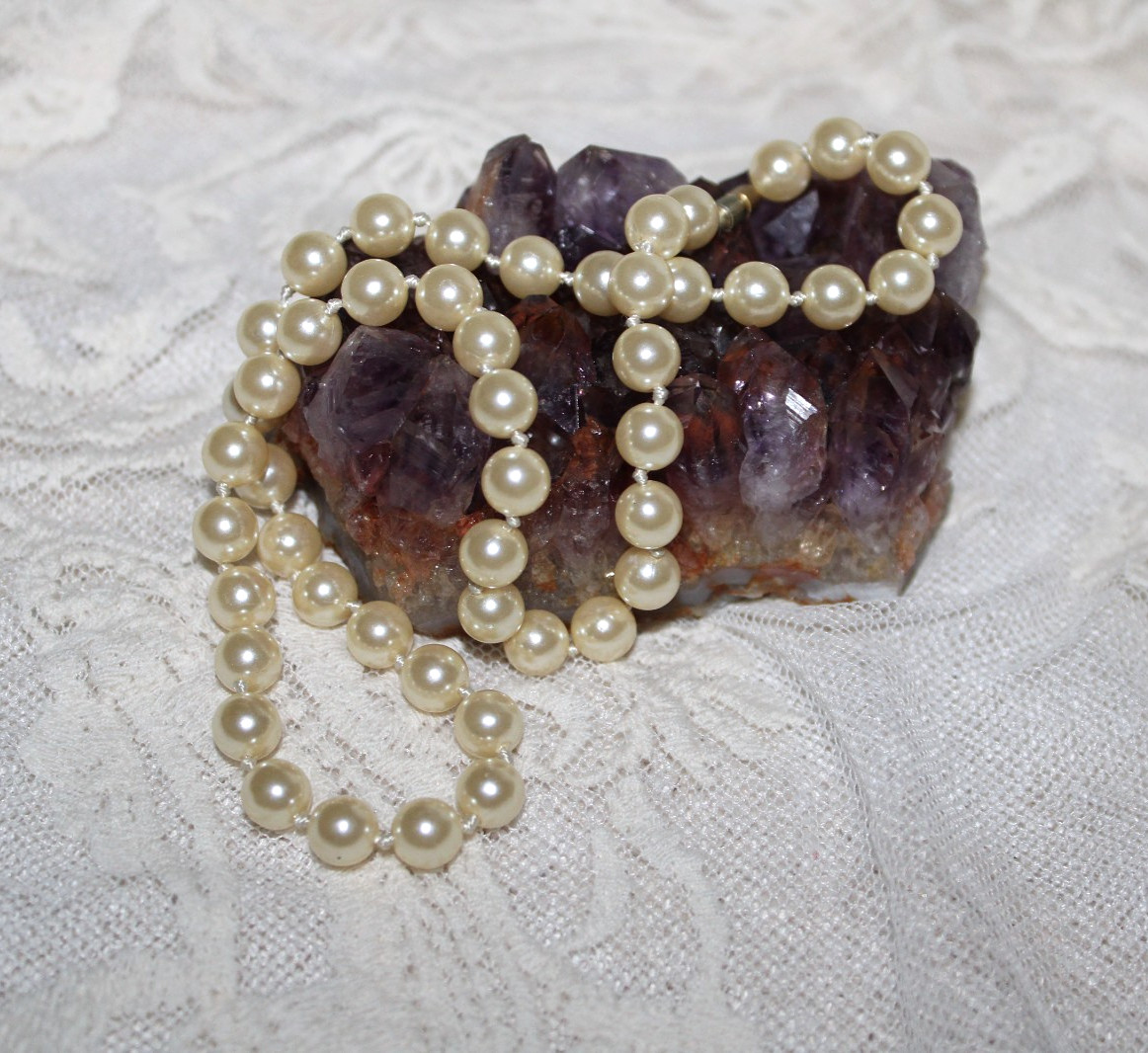 HAND KNOTTED SILVER TONE & GENUINE IVORY PEARL BEAD NECKLACE 18″