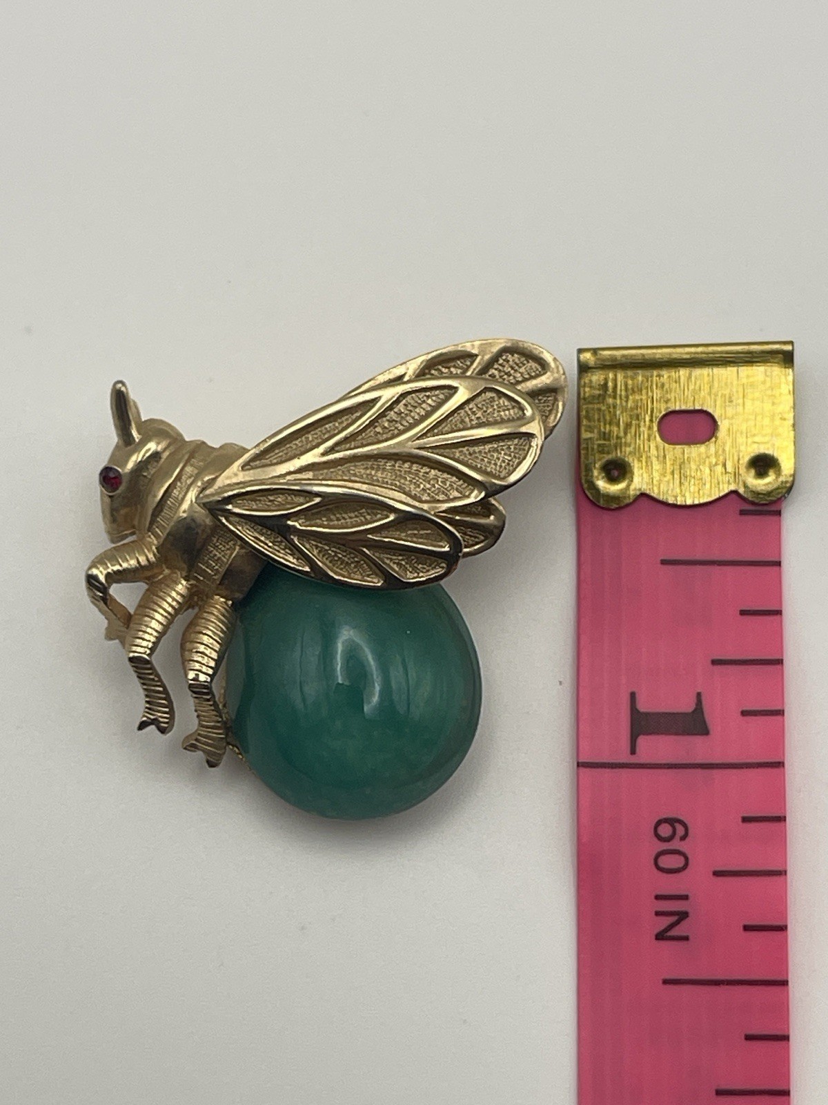 Vintage Marvella Gold Tone Bee Brooch Green Faux Jade Cabochon Signed