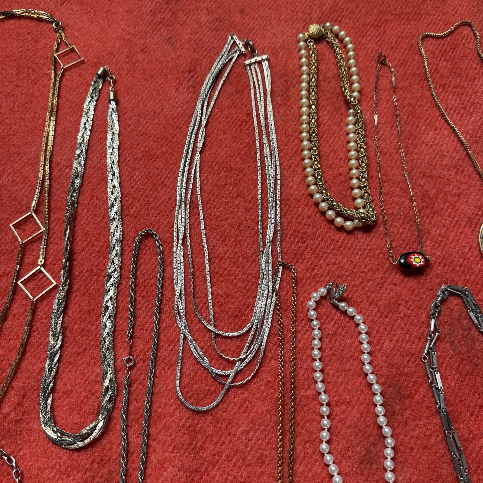 43 Individual Costume Jewelry Vintage Necklaces Metal Gold Silver Other