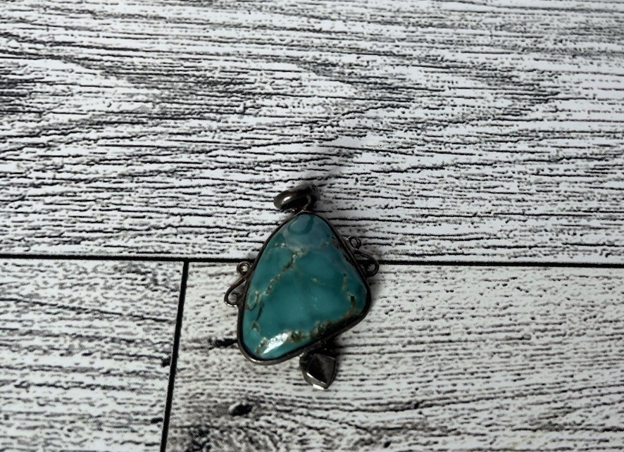 Vintage Sterling Silver 925 Stamped Turquoise Pendant .75″