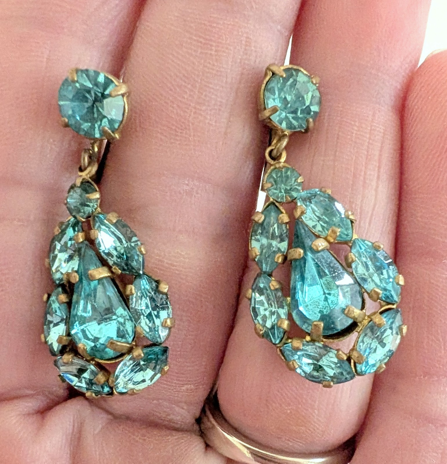 Gorgeous Vintage Czech Open Back Blue Rhinestone Screw Back Earrings